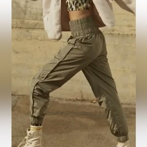 NWT Free People Movement On The Way Home Jogger size M color Herbalicious